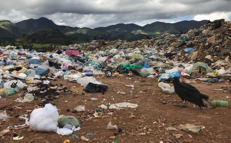 Brasil desativa mais de 600 lixes em menos de um ano